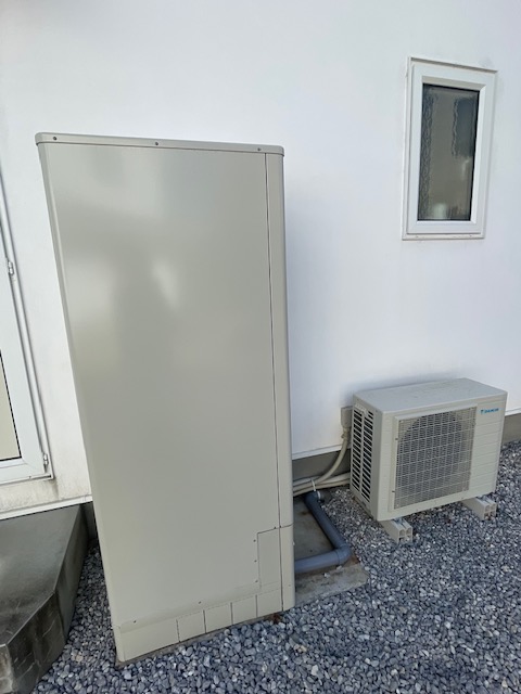 秦野市　エコキュート交換　【薄型ﾀﾝｸからﾊﾟﾜﾌﾙ高圧ﾀﾝｸ】