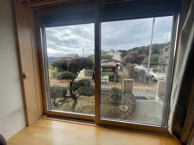 秦野市　ペア硝子交換　【内ガラス割れ交換】