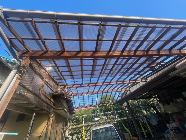 秦野市　農家倉庫屋根替え　【ポリカ波屋根張替】